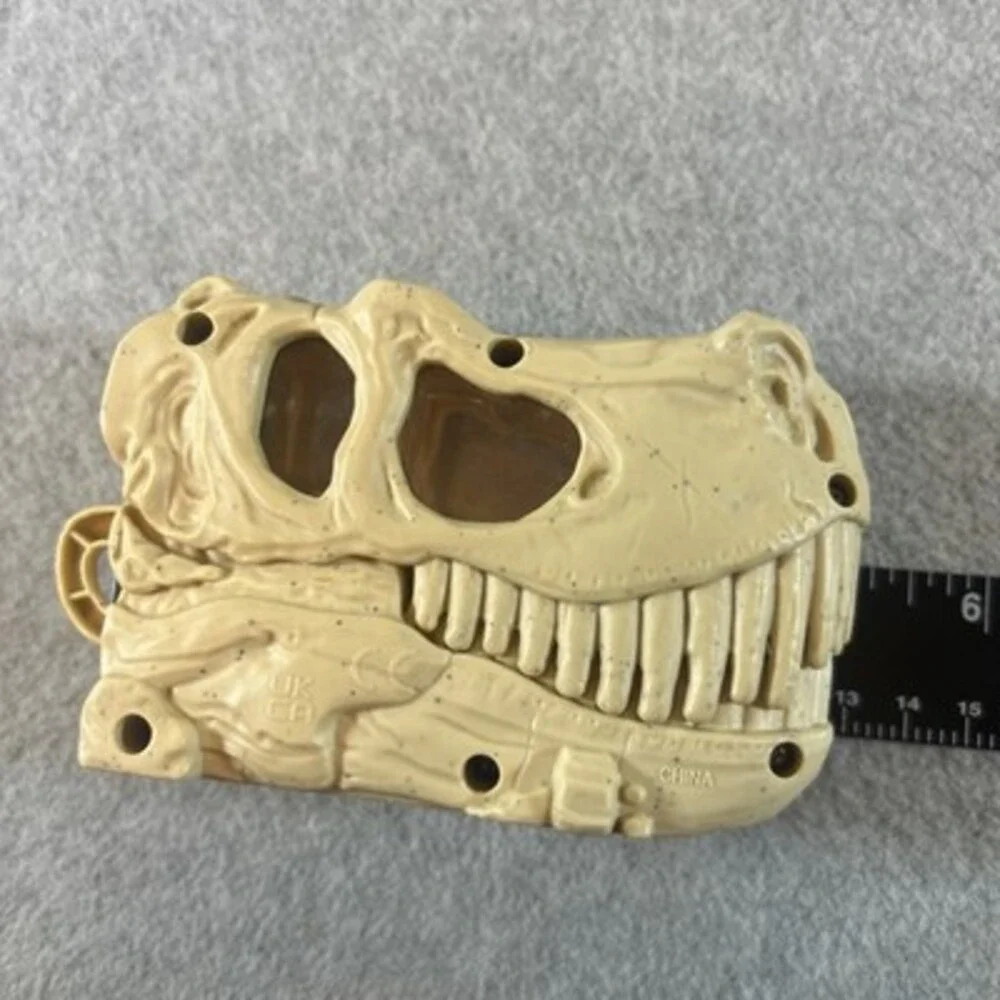 Dino Valley Tan Dinosaur Skull Carrying Case Jurassic…5”x 3” Midwoods Brand